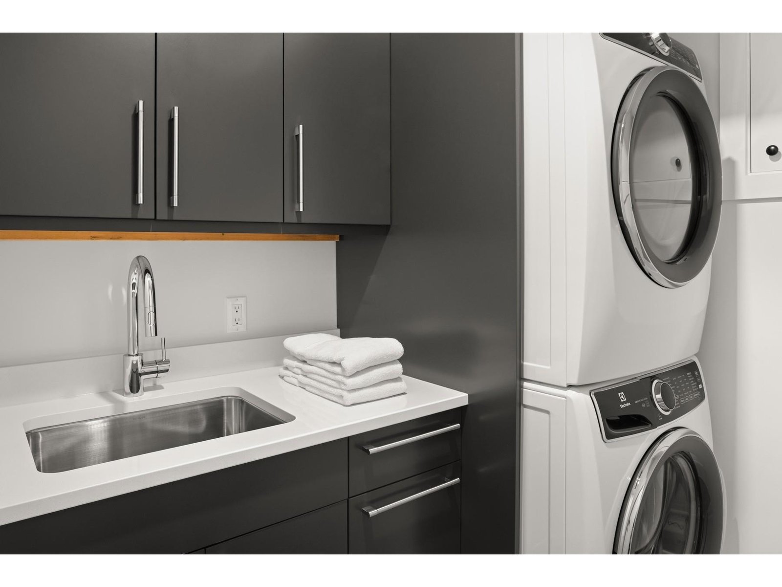 Lower level laundry room