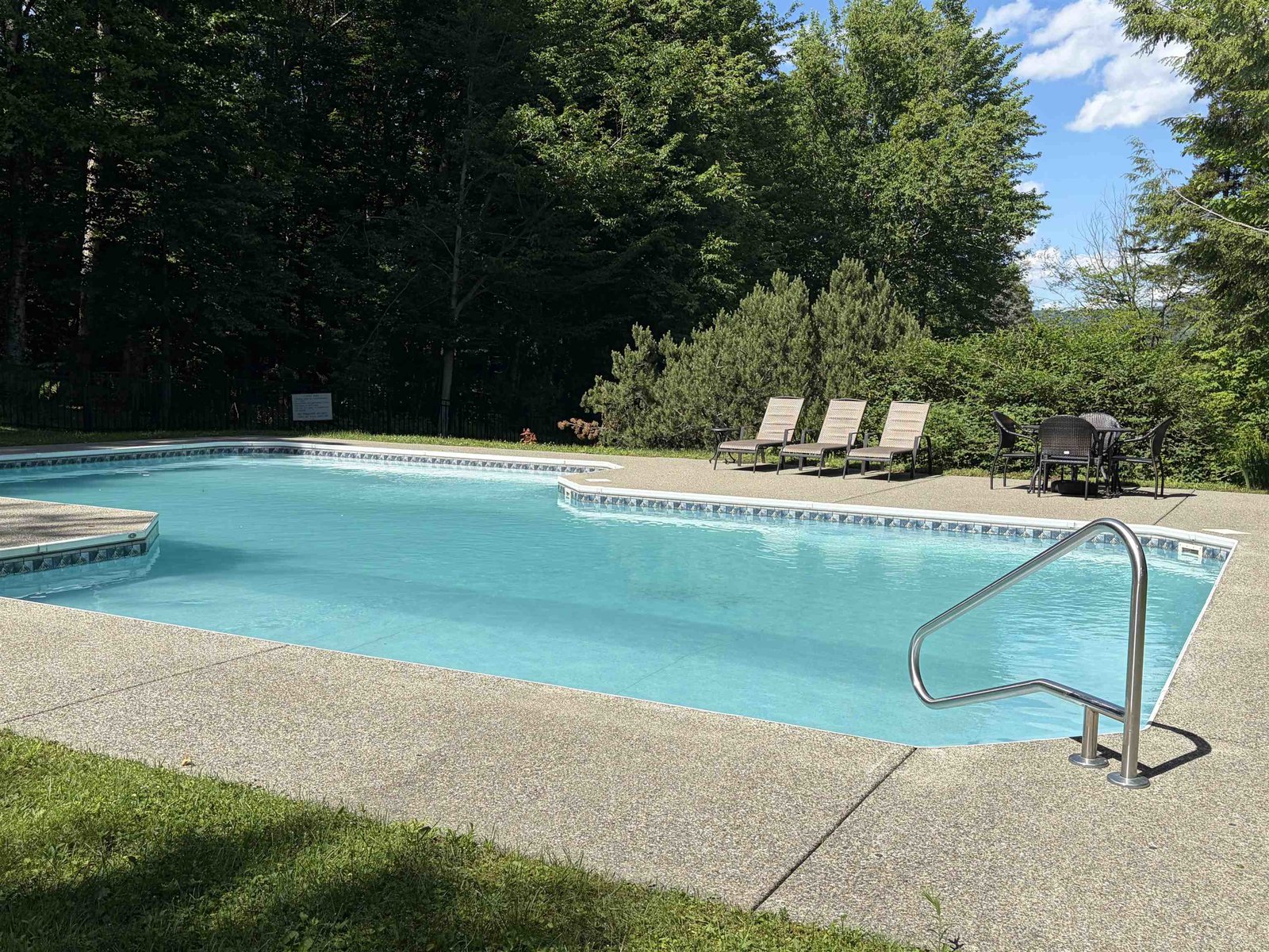 Community pool