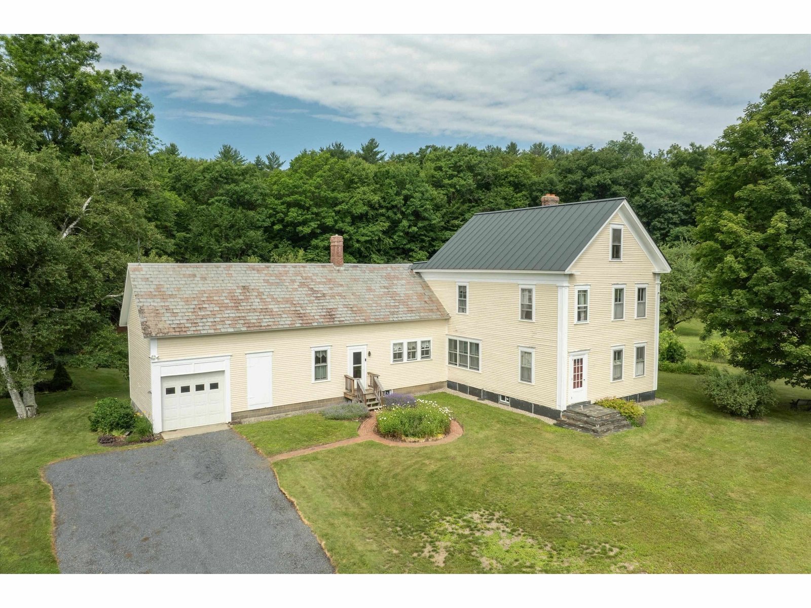 185 Crown Point Road, Springfield