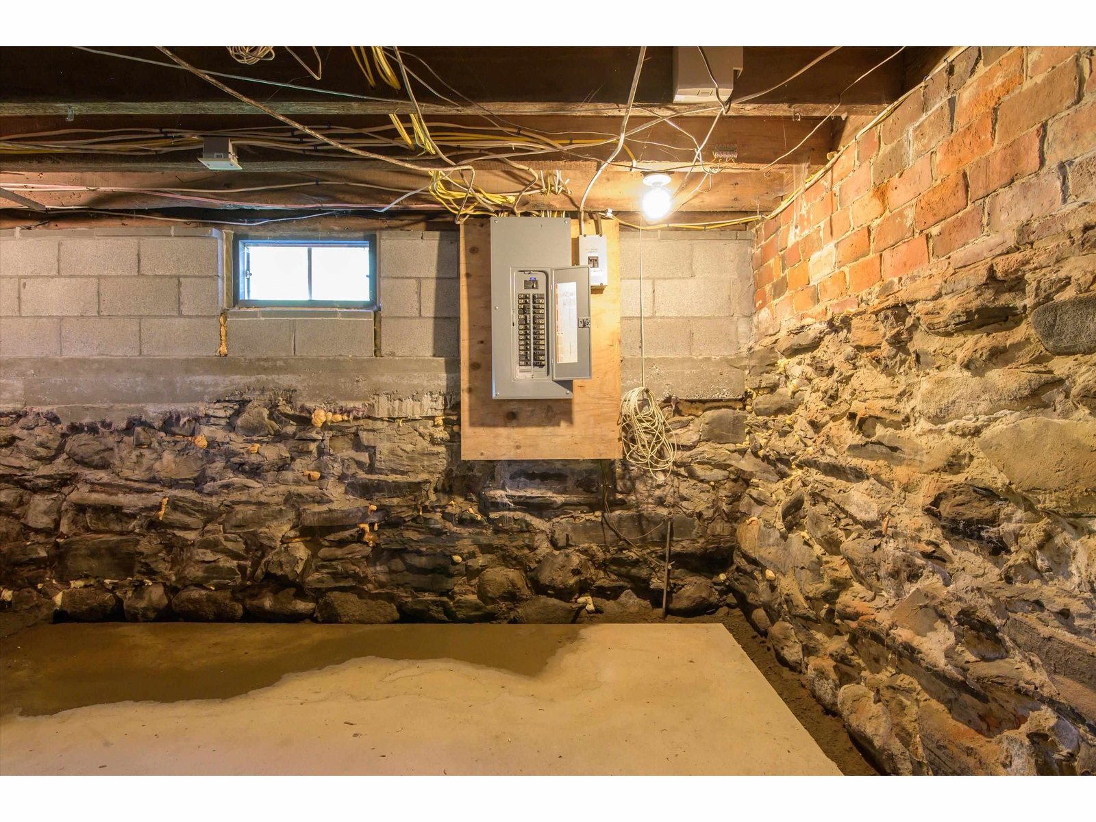 185 Crown Point Road