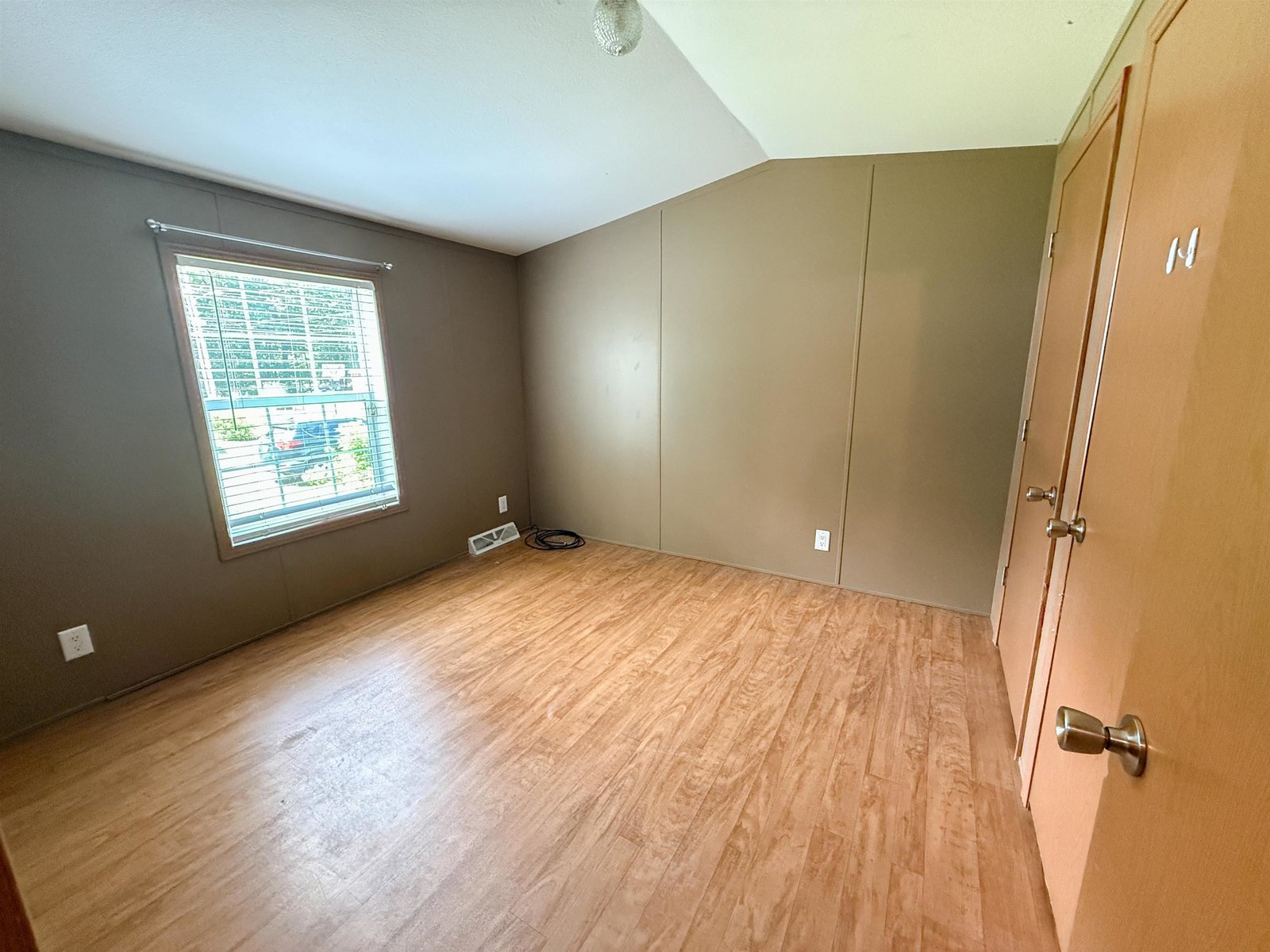 185 Riverbend Way