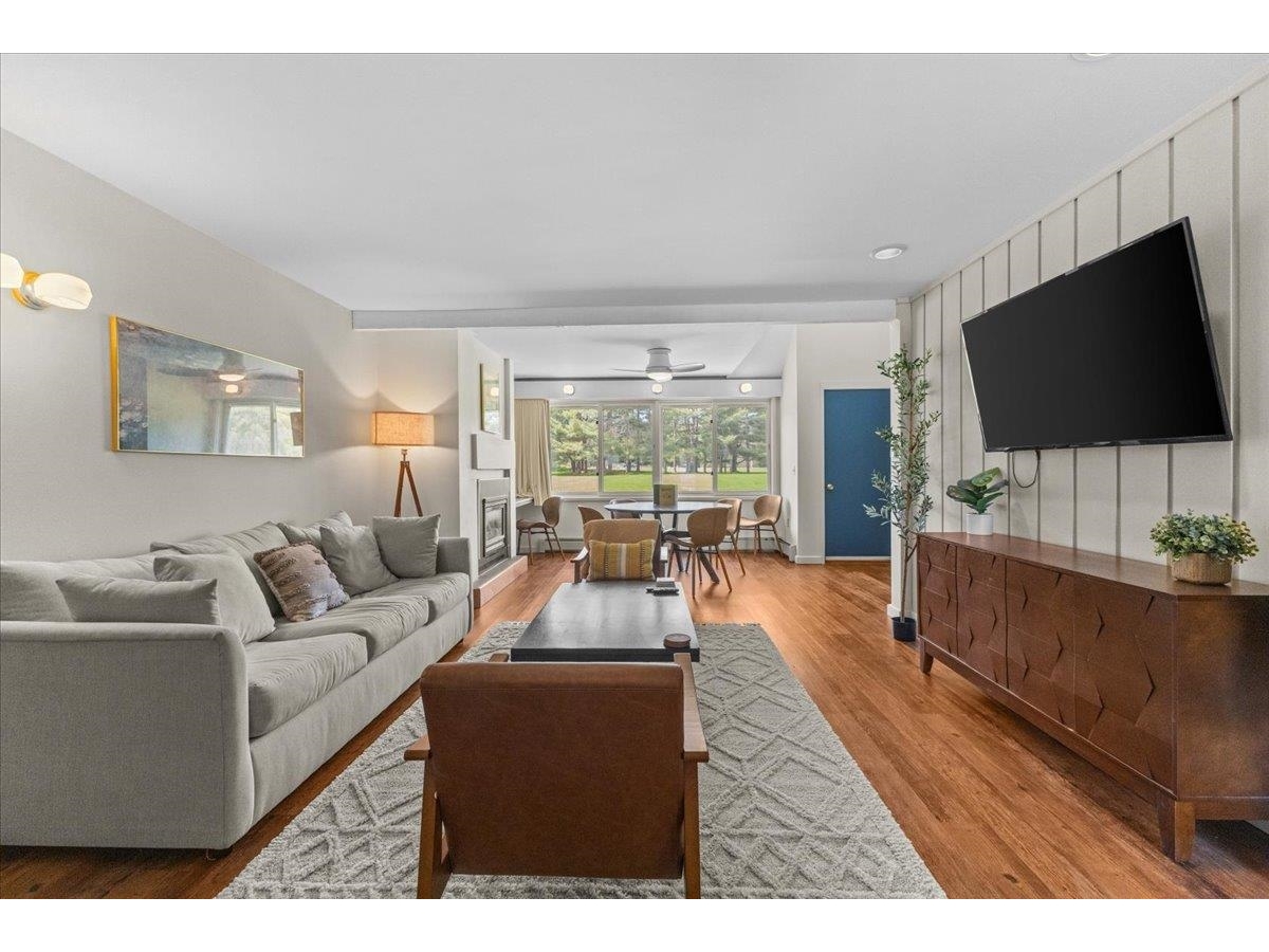 185 Village Green Drive, Unit 8B