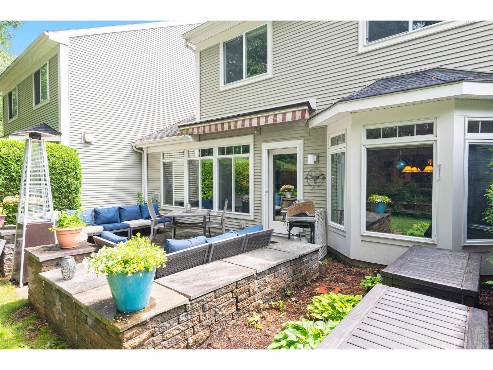 186 Hummingbird Lane