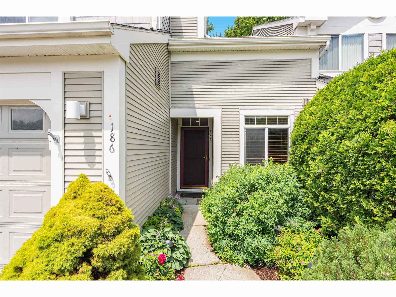 186 Hummingbird Lane