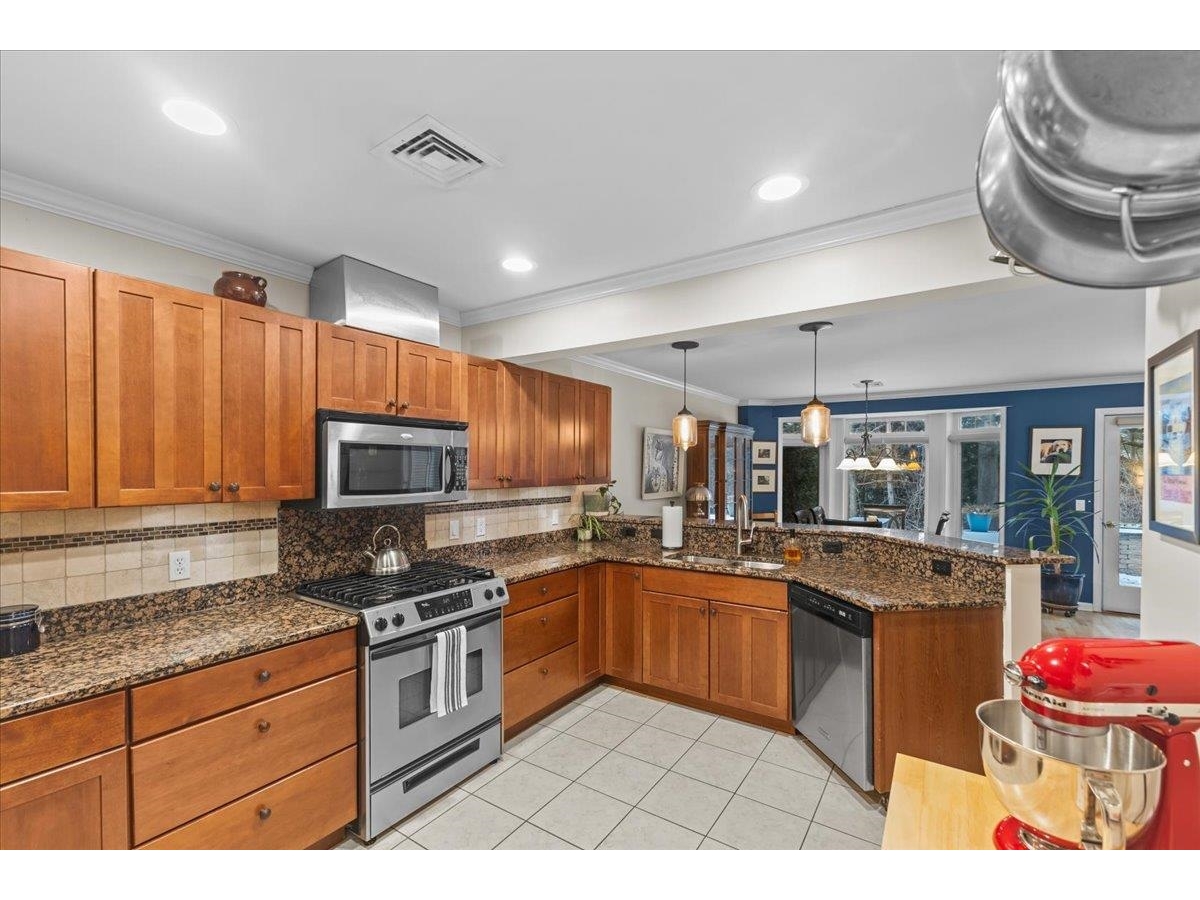186 Hummingbird Lane