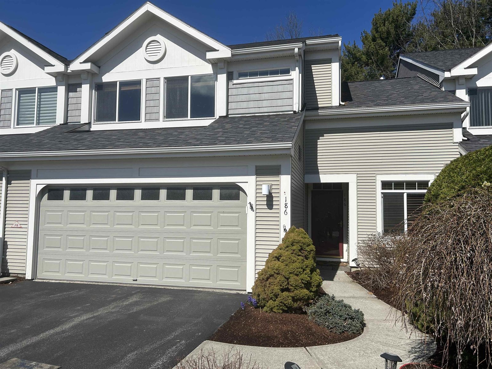 186 Hummingbird Lane