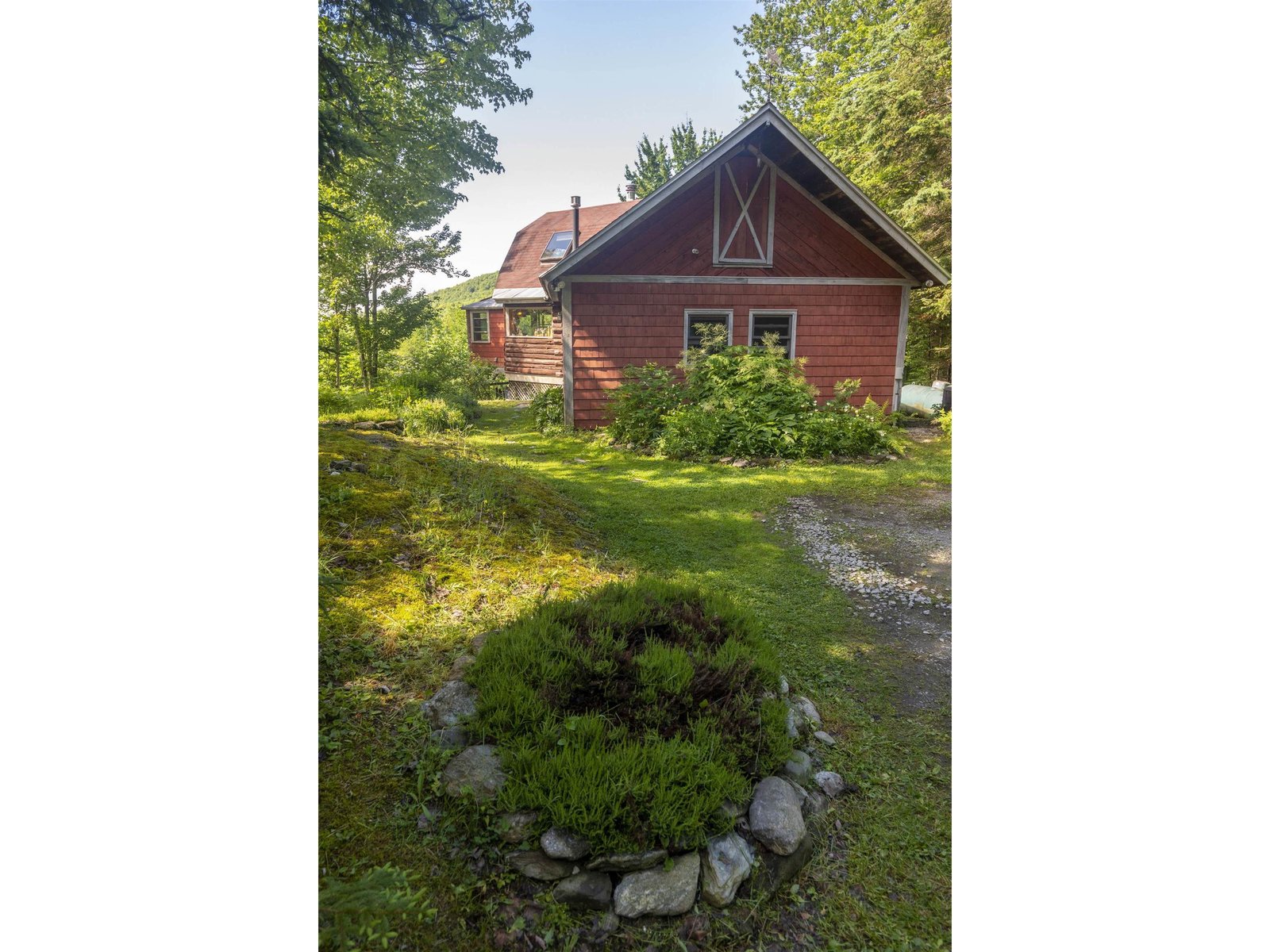 186 MacKenzie Road