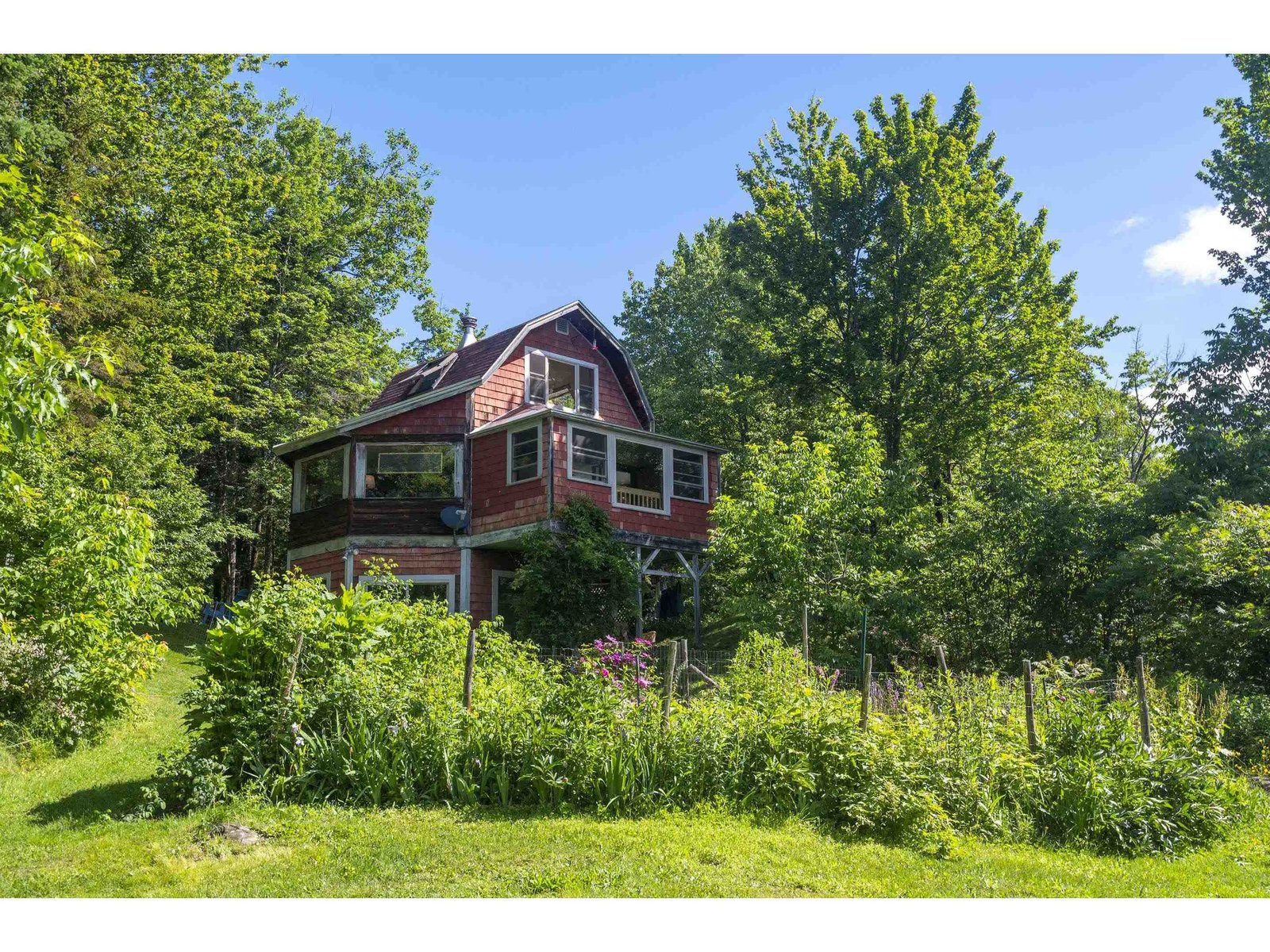 186 MacKenzie Road