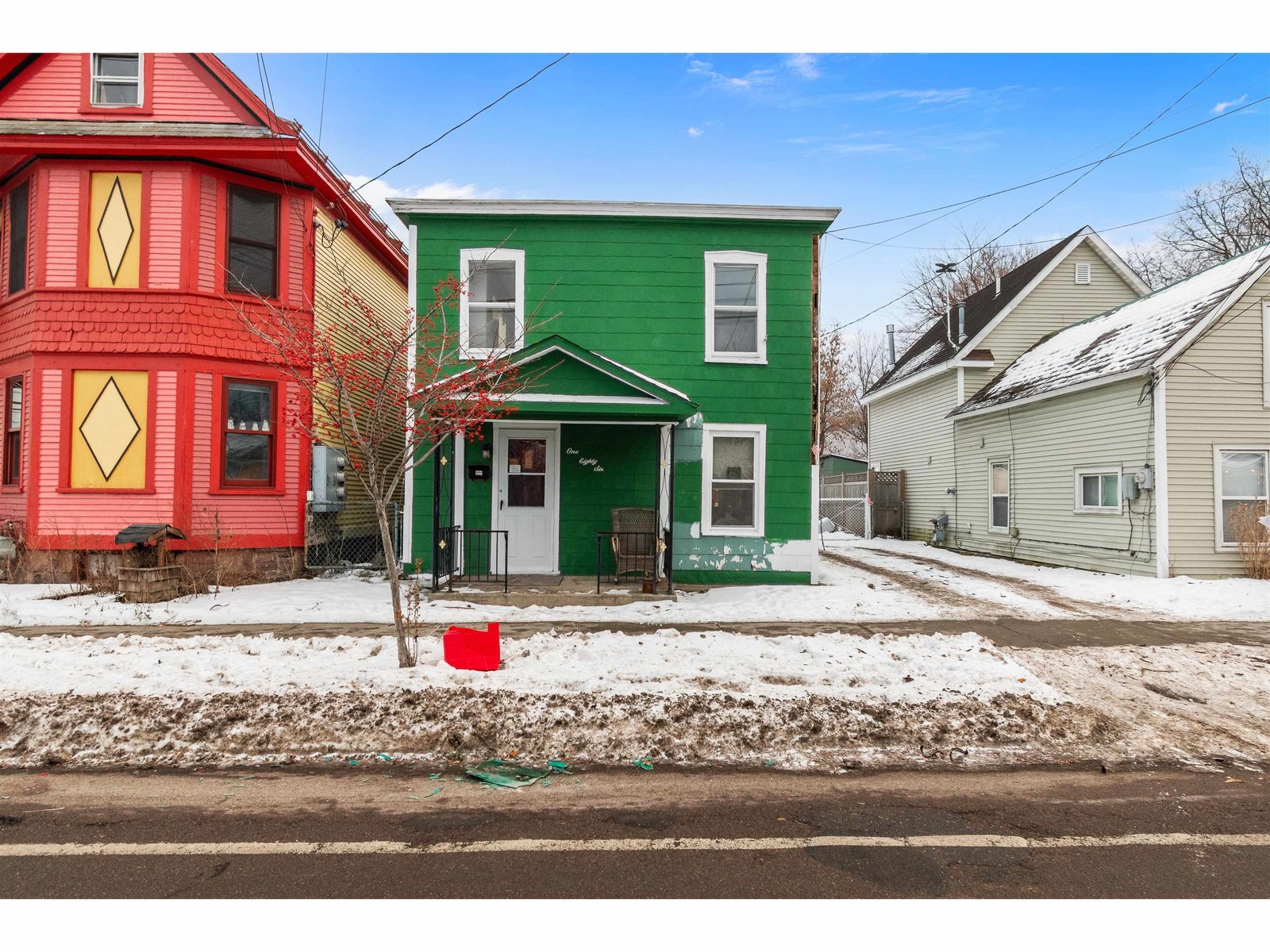 186 North Union Street