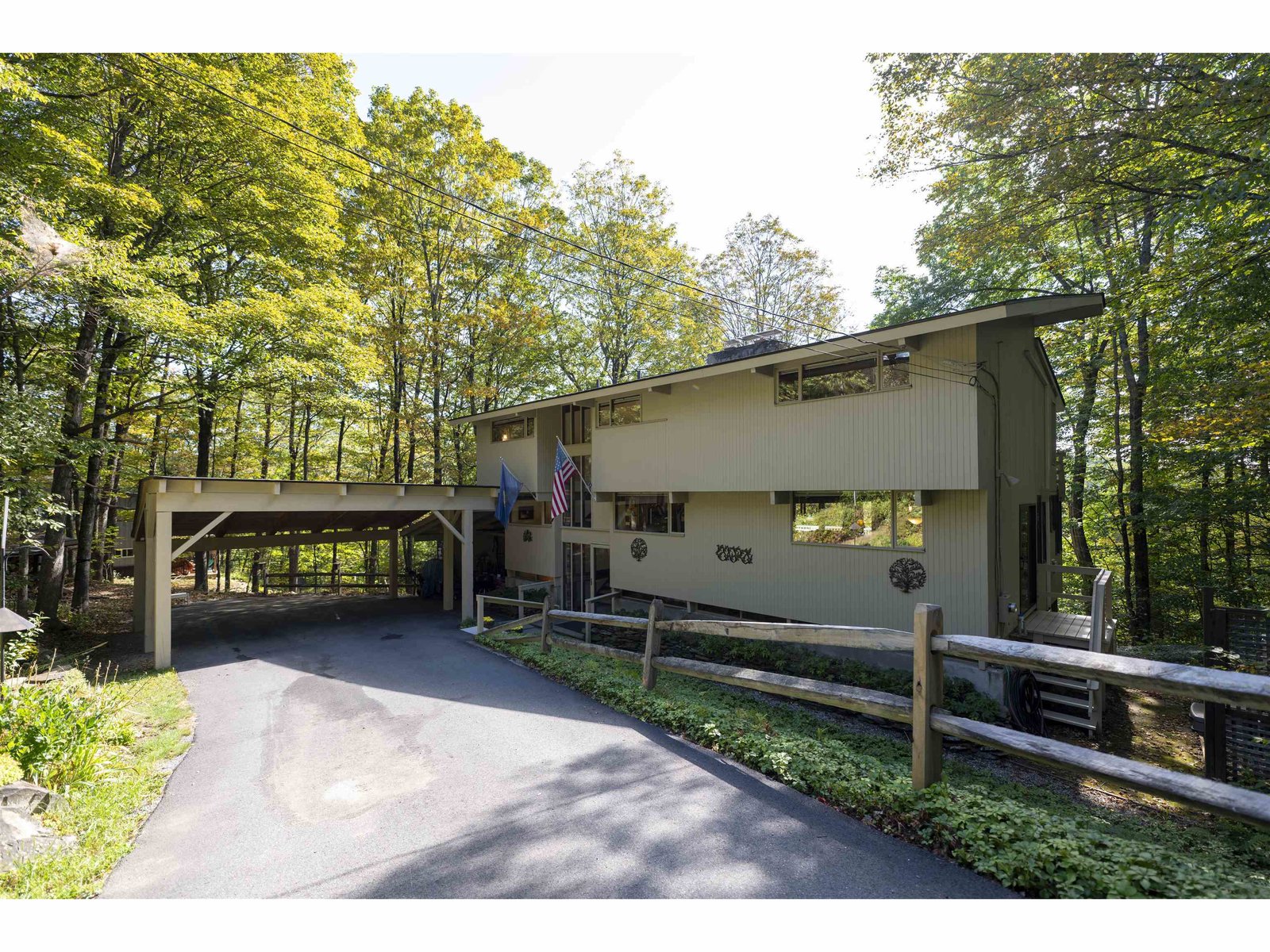1877 Willard Road