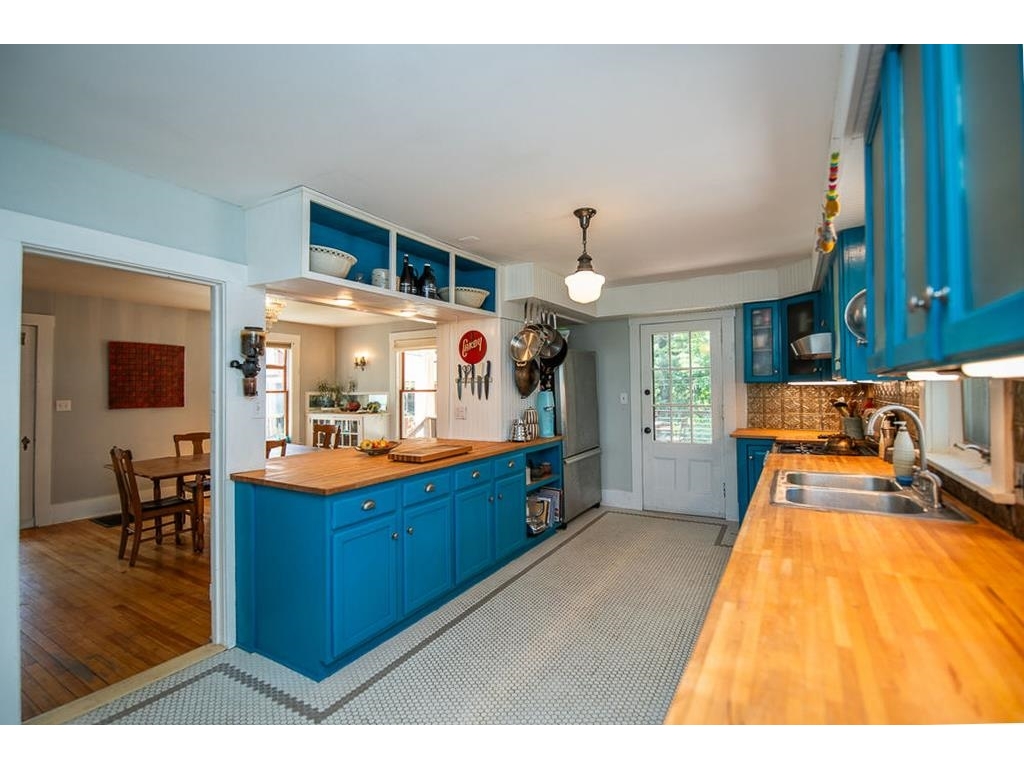 Kitchen OLD paint color