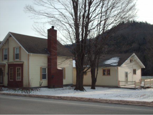 1881 N Main ST