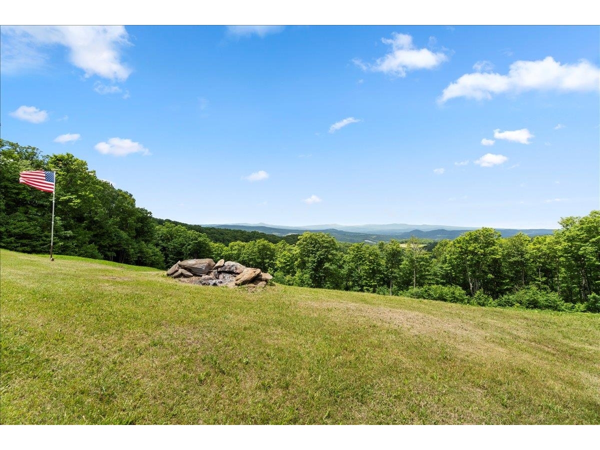 1882 Woodchuck Hollow Road