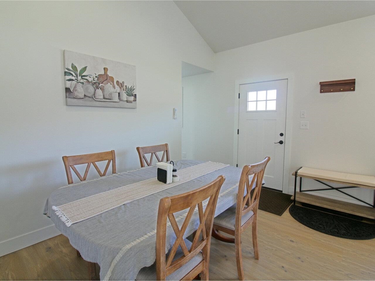 Dining Area & Foyer
