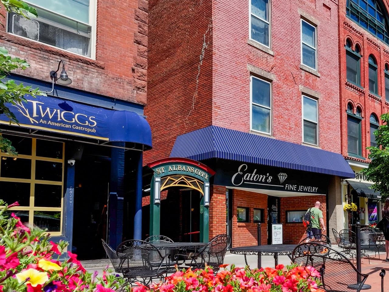 189 Pearl Street, Unit 103