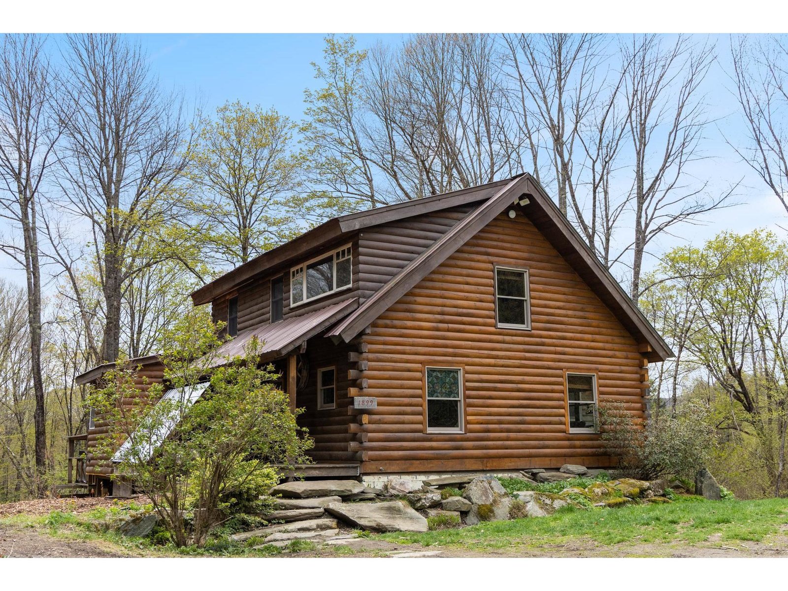 1899 Rousseau Road, Royalton