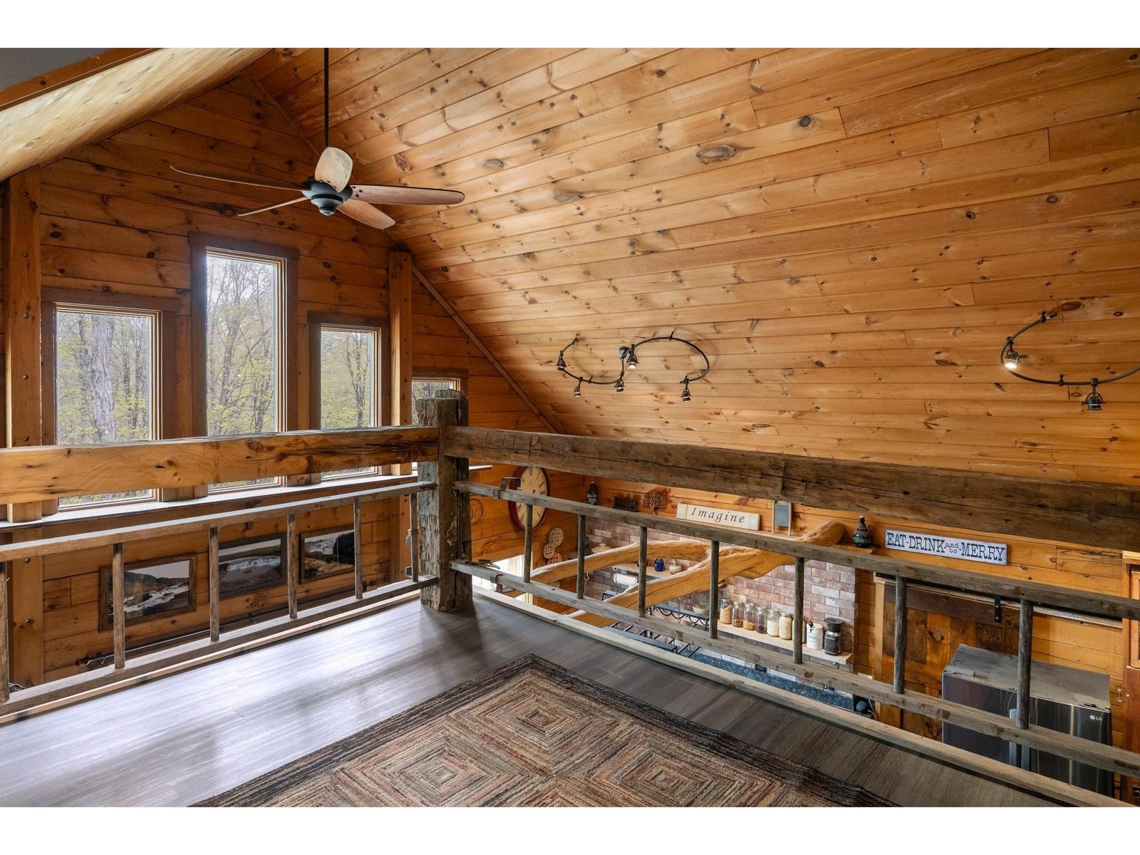 1899 Rousseau Road
