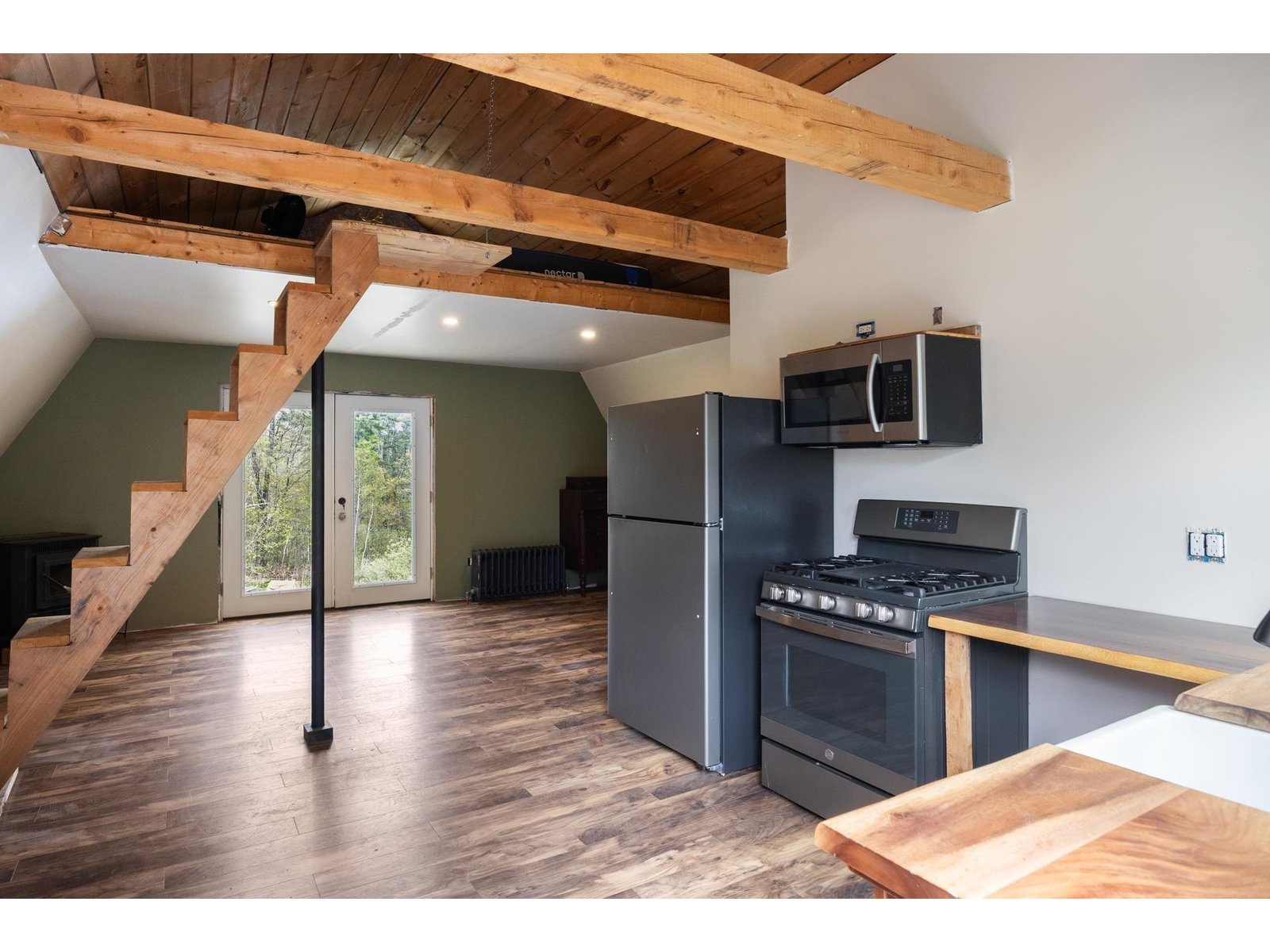 1899 Rousseau Road