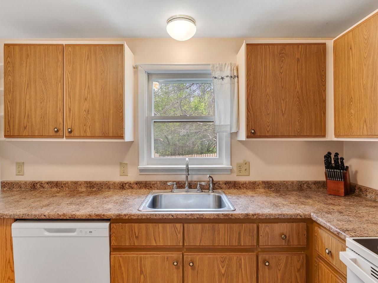 19 Brookside Drive