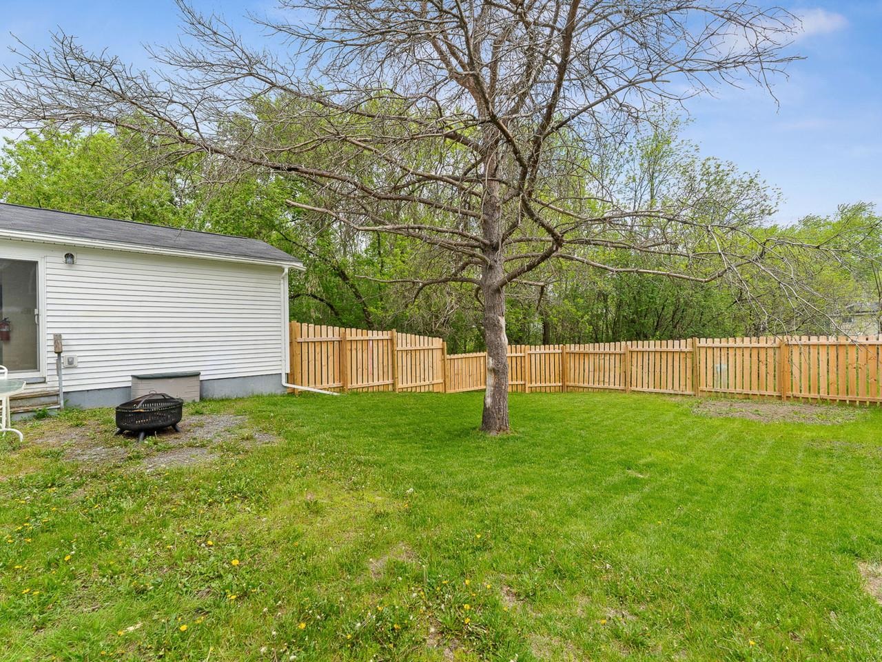 19 Brookside Drive