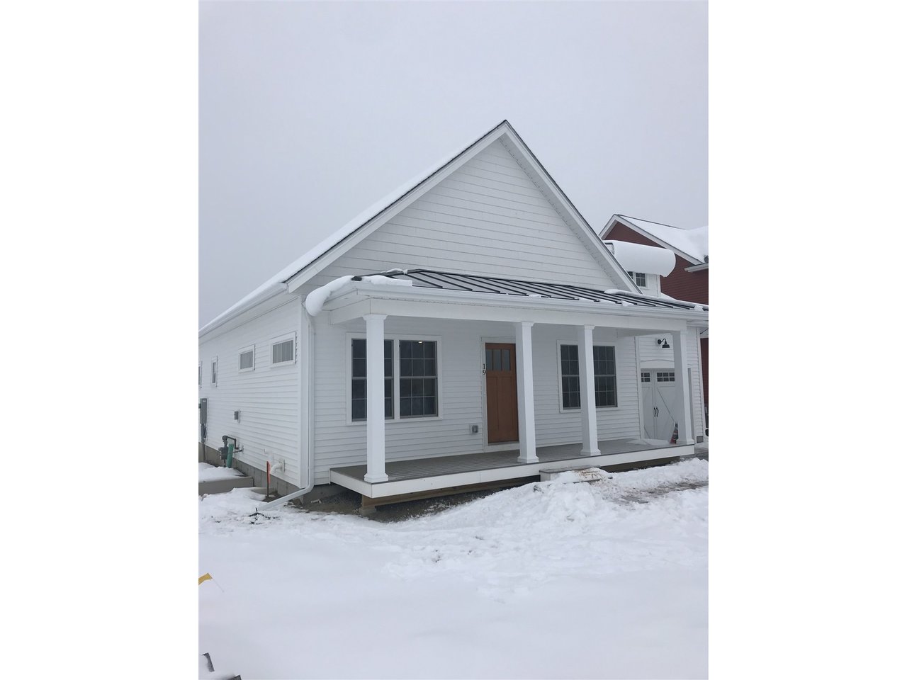19 Fall Street