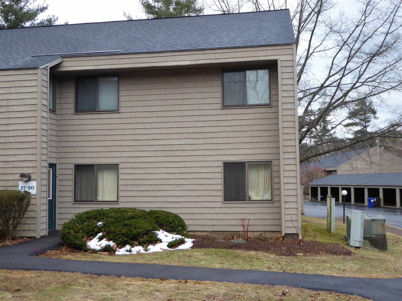 19 Hawthorne Circle