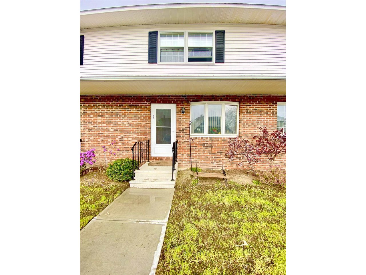 19 Howard Estates