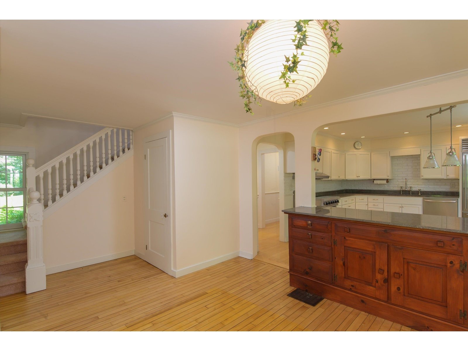 Dinning Room with Originial Cabinet Room  Divider
