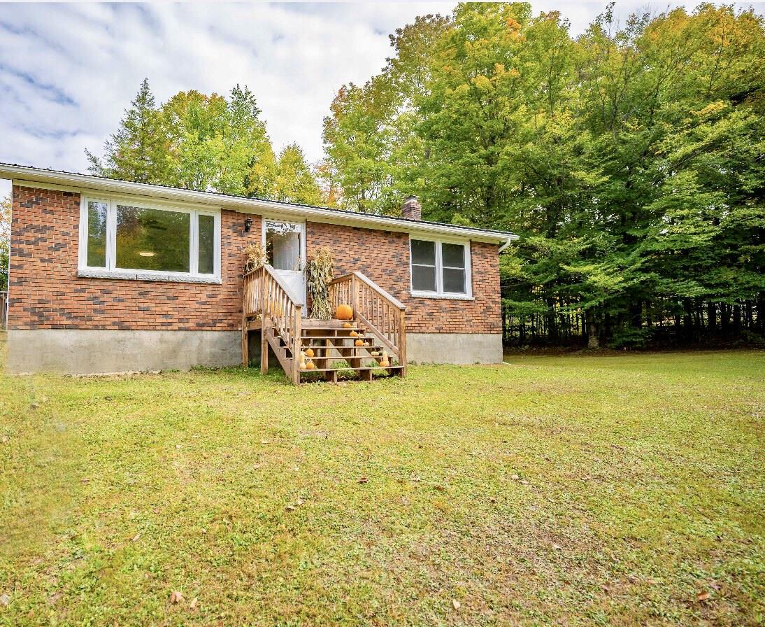 19 Maplecrest Road