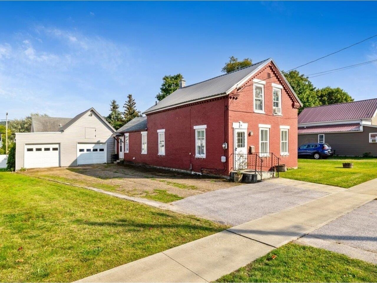 19 North Elm Street, St. Albans City
