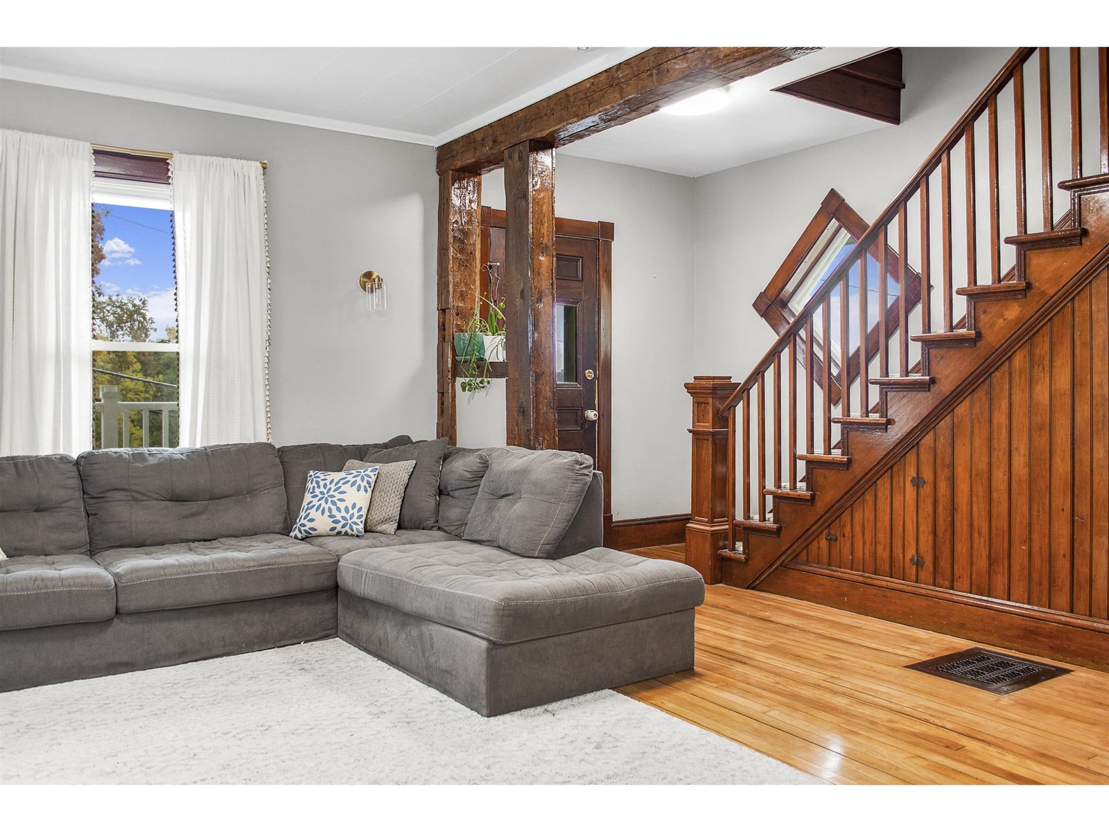 Beautiful Stairway Woodwork
