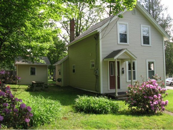 19 Pearl ST