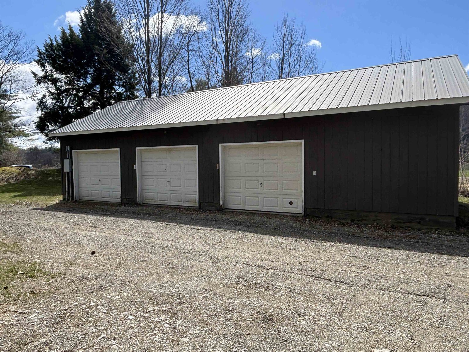 3Plus Car Garage With Heat