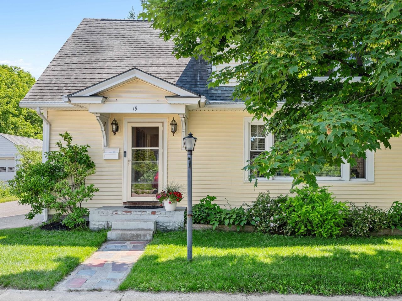 Welcoming  front entryway