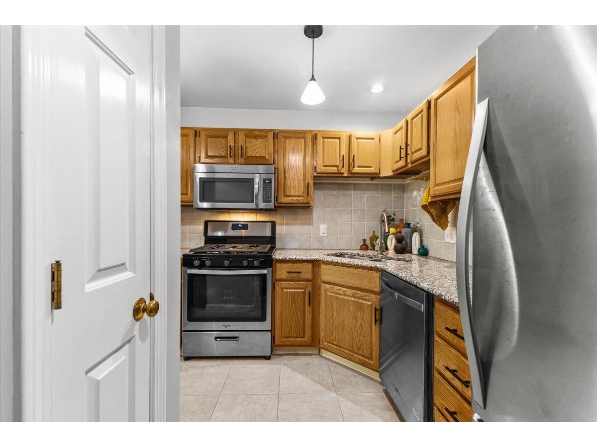 19 Saxon Hollow Drive, Unit G2