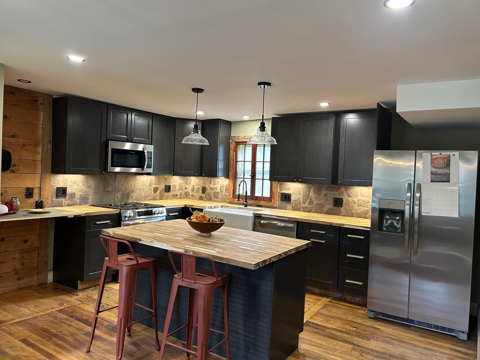 Under cabinet lights