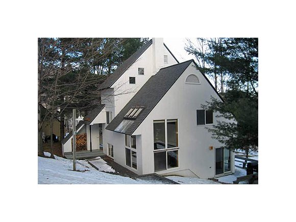 19 South Village, Unit 19