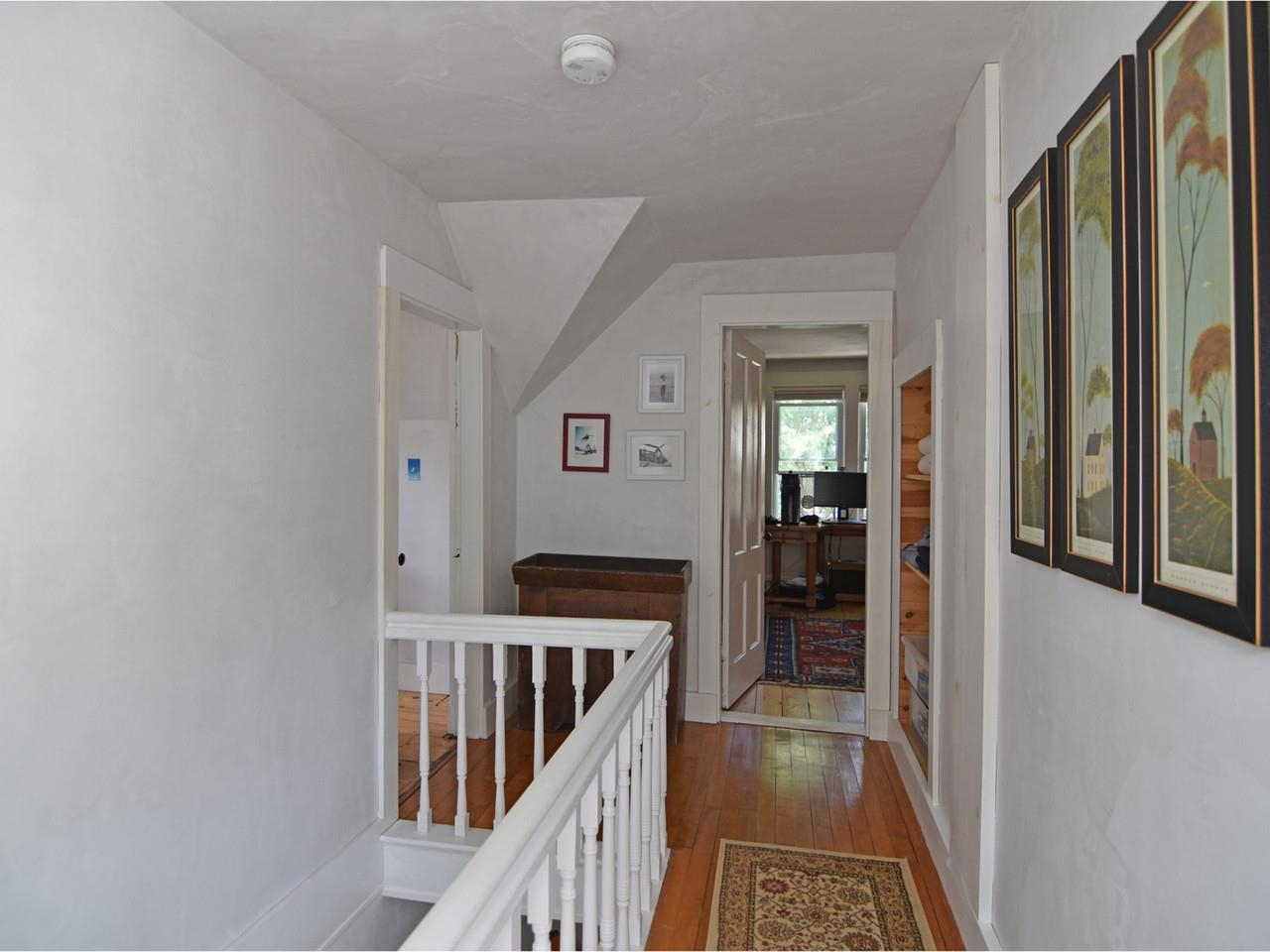 Hall to two bedrooms