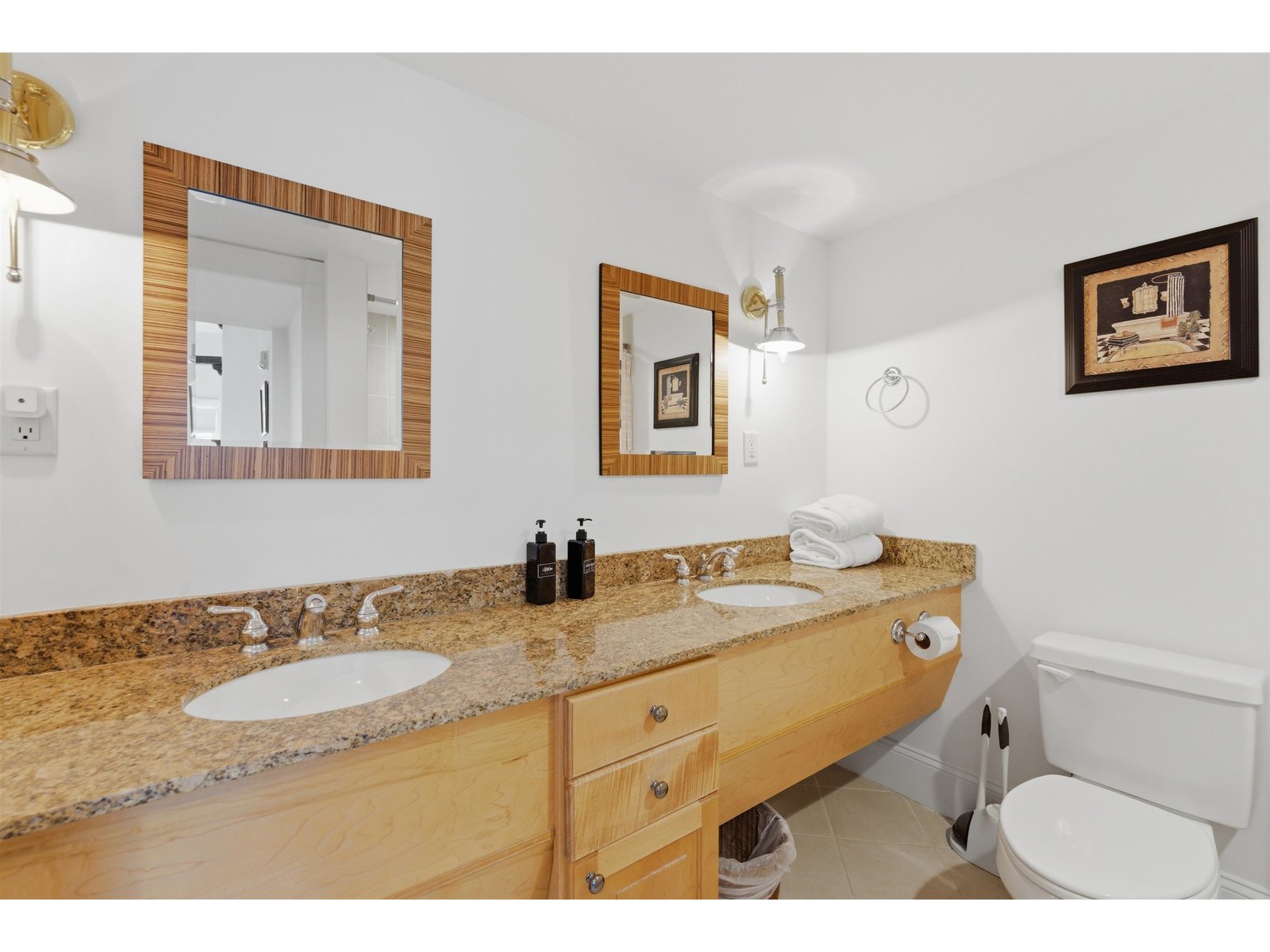 19 Village Lodge Road, Unit 409