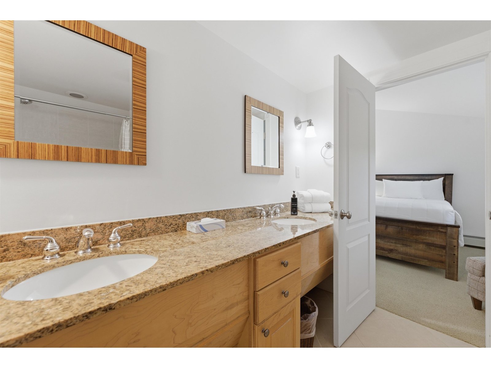 19 Village Lodge Road, Unit 409