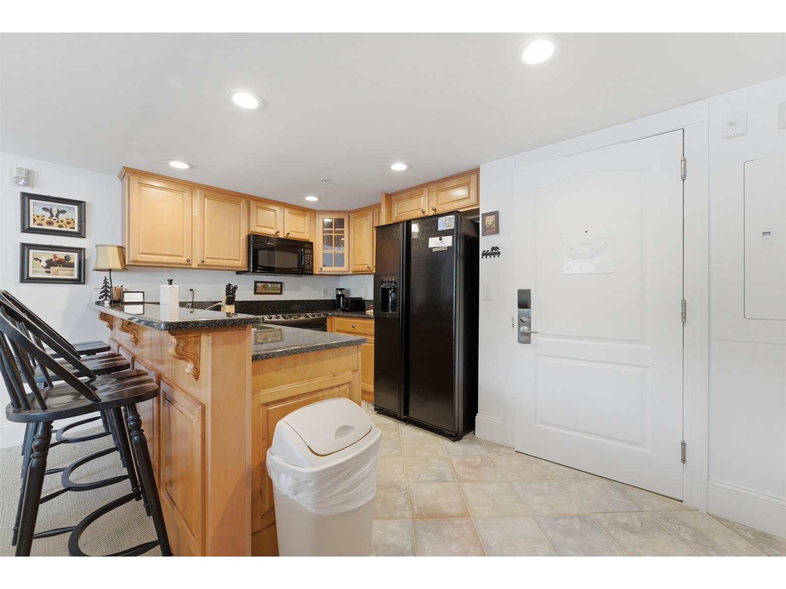19 Village Lodge Road, Unit 409