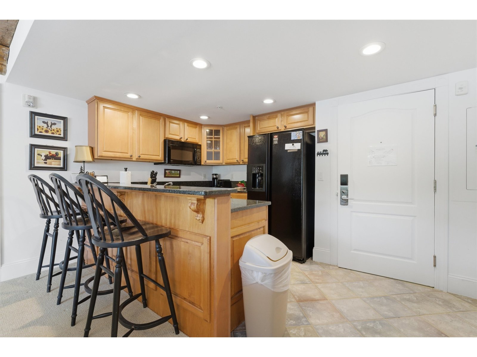 19 Village Lodge Road, Unit 409