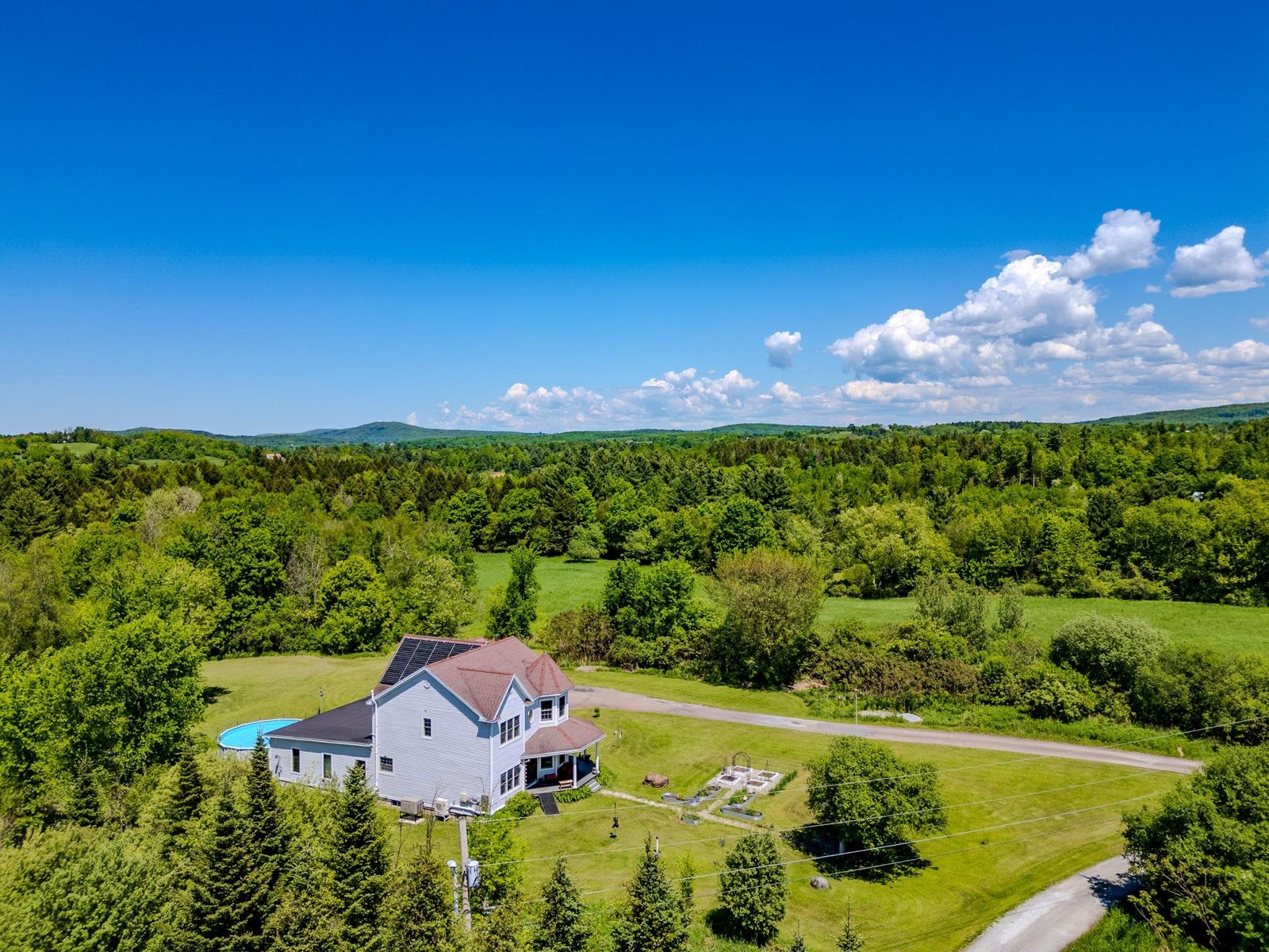 An additional 6.06 of common acreage for your enjoyment...