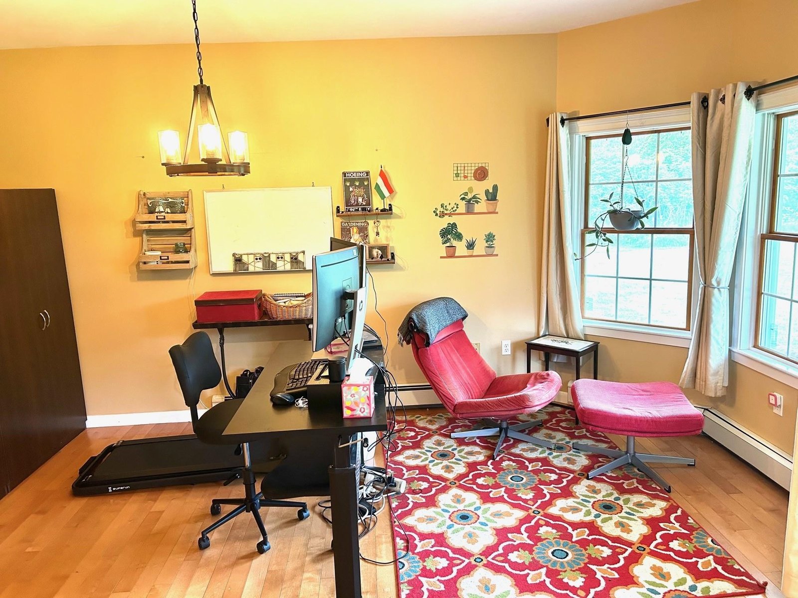Office or dining room off from kitchen.