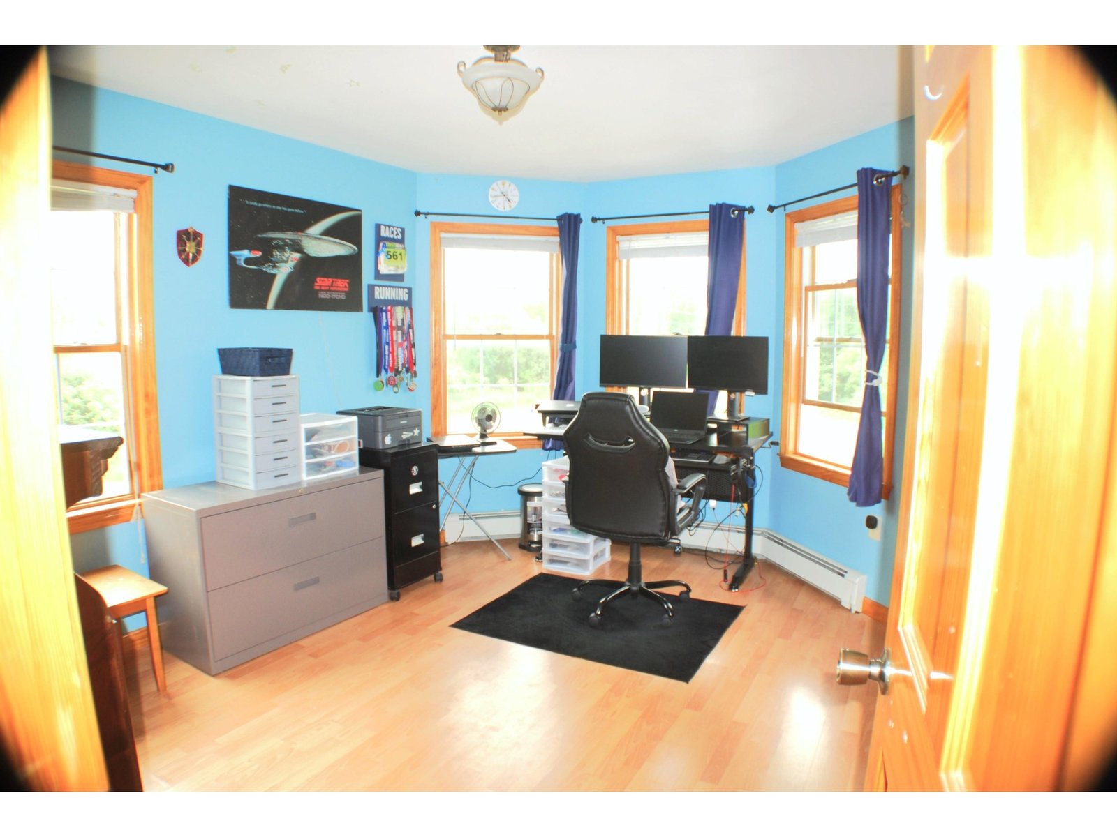 Upstairs office in the Turret room, or use as reading/library room, could be used as bedroom.