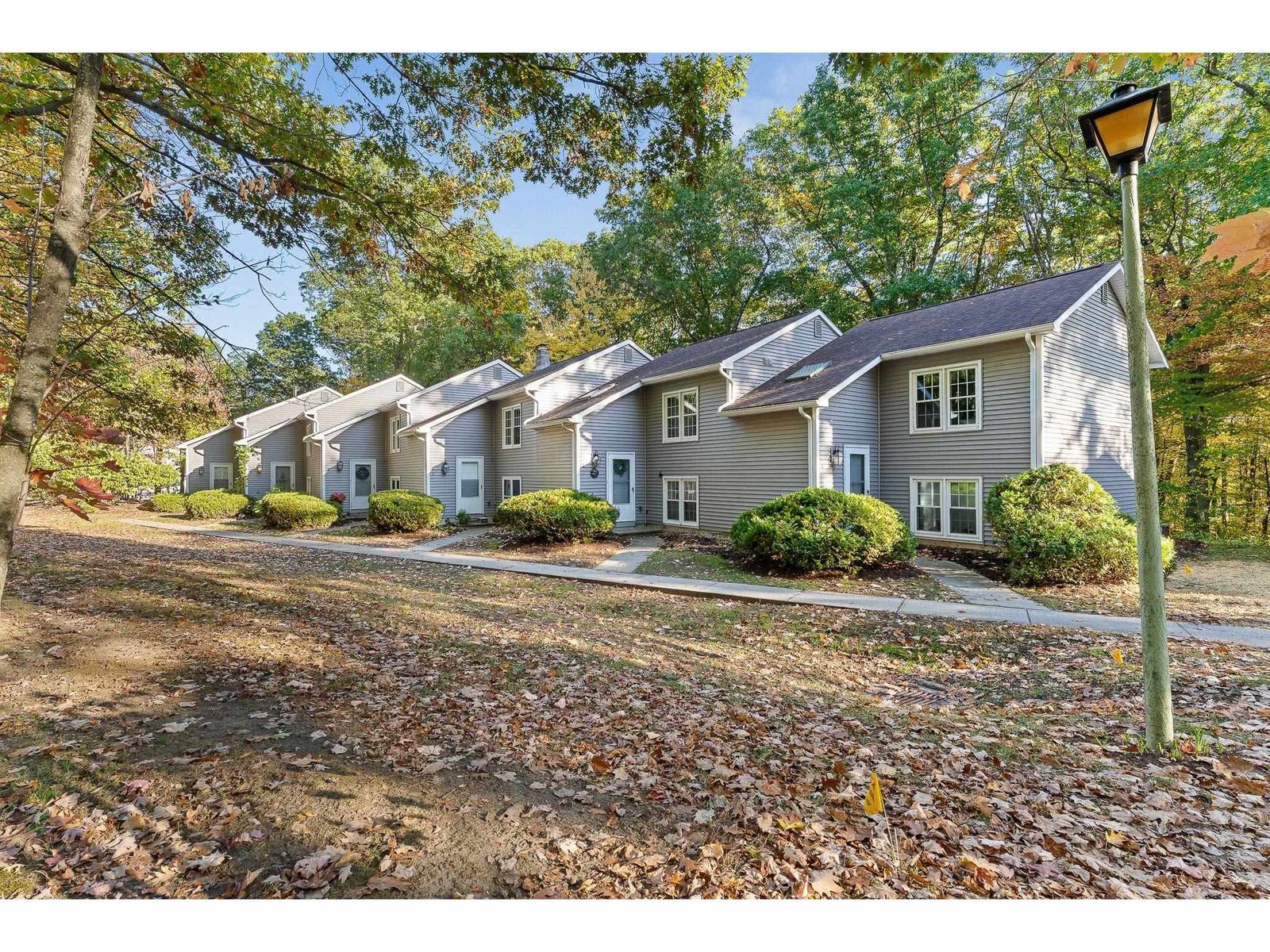 190 Oak Circle, Unit 2