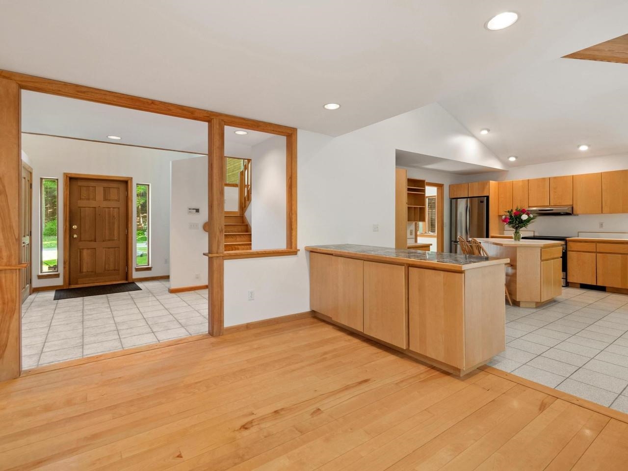 Open-concept kitchen/dining
