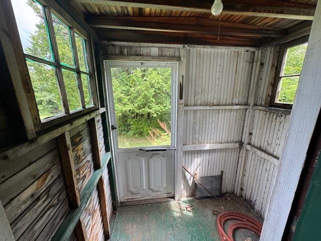 Kitchen side entrance