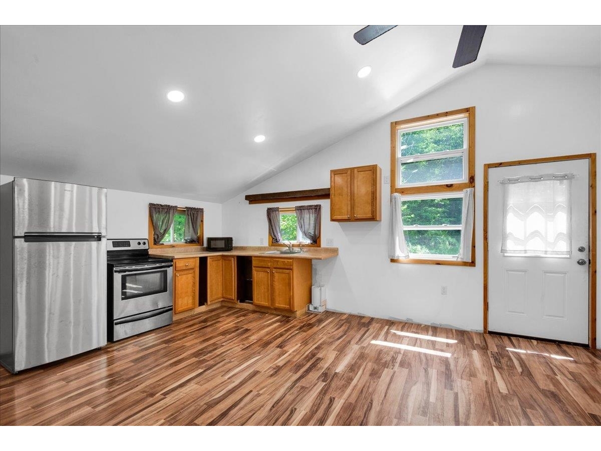 1900 East Bakersfield Road