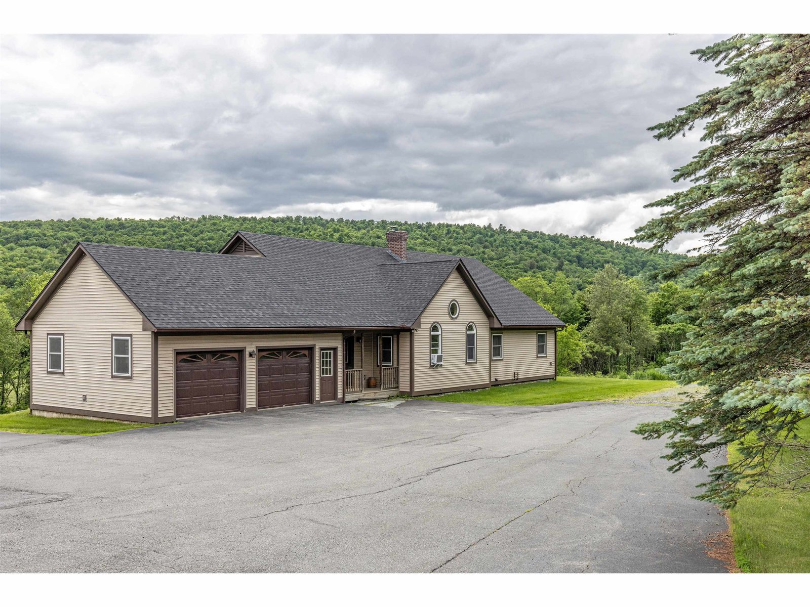 1900 VT RTE 15 Road Wolcott